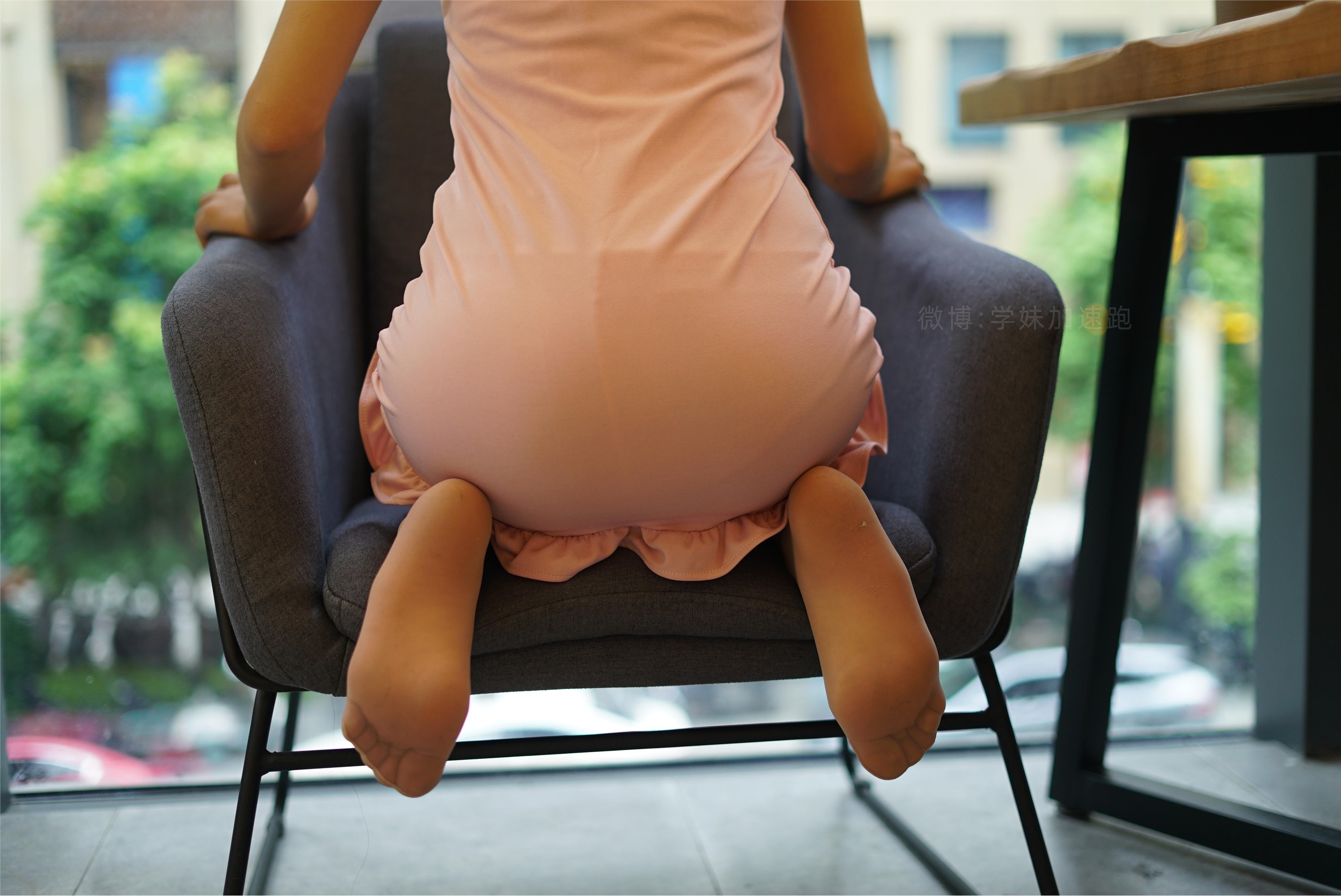 学妹加速跑 XM055《穿粉裙的小可爱-敏儿》